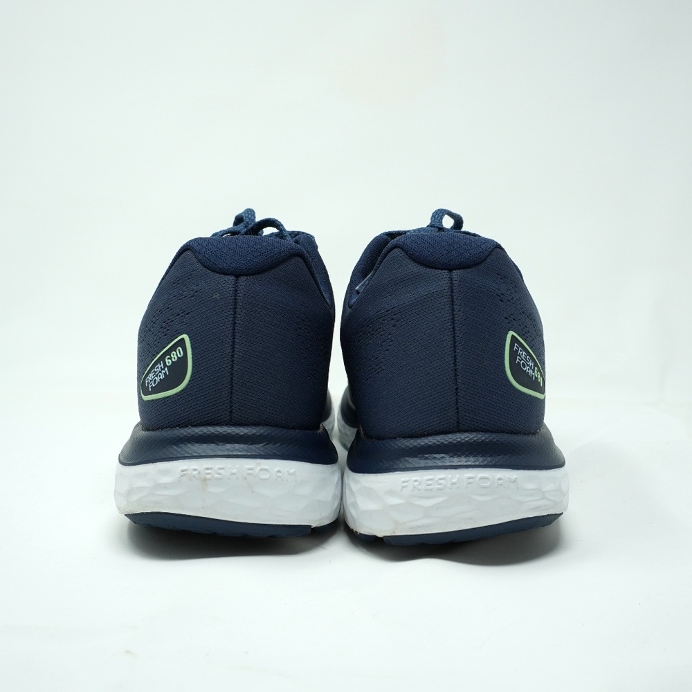 New Balance Women's Fresh Foam 680v7 in Blue Synthetic - Picture 5 of 7